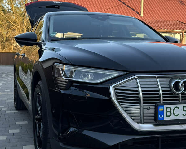 Черный Ауди E-Tron, объемом двигателя 0 л и пробегом 79 тыс. км за 26000 $, фото 18 на Automoto.ua