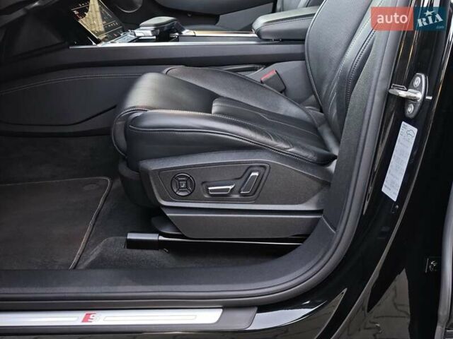Чорний Ауді E-Tron, об'ємом двигуна 0 л та пробігом 34 тис. км за 49499 $, фото 33 на Automoto.ua