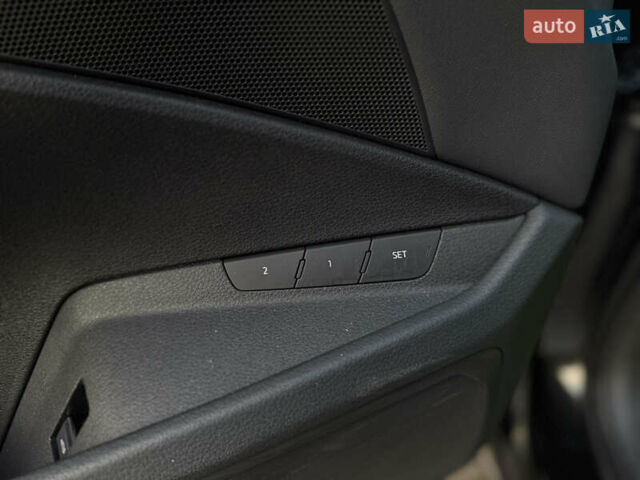 Чорний Ауді E-Tron, об'ємом двигуна 0 л та пробігом 155 тис. км за 28500 $, фото 12 на Automoto.ua