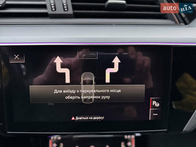 Чорний Ауді E-Tron, об'ємом двигуна 0 л та пробігом 54 тис. км за 37990 $, фото 20 на Automoto.ua