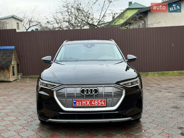 Чорний Ауді E-Tron, об'ємом двигуна 0 л та пробігом 190 тис. км за 24199 $, фото 2 на Automoto.ua