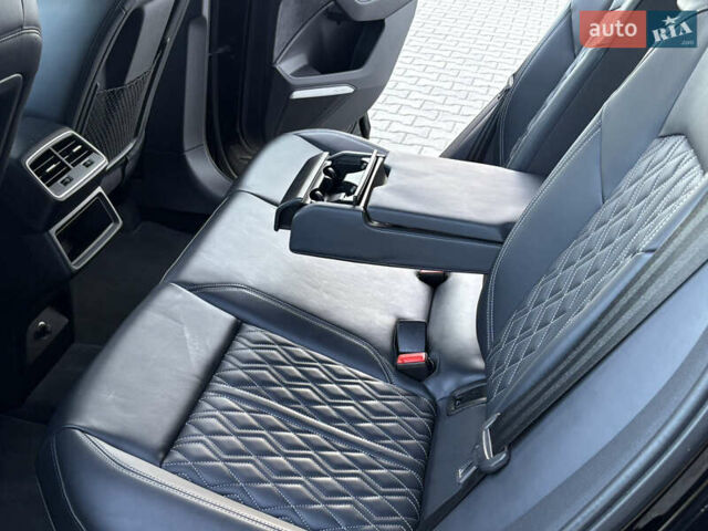 Чорний Ауді E-Tron, об'ємом двигуна 0 л та пробігом 95 тис. км за 36599 $, фото 72 на Automoto.ua