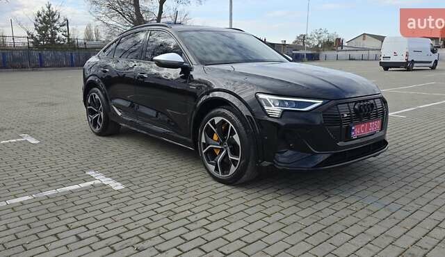 Черный Ауди E-Tron, объемом двигателя 0 л и пробегом 54 тыс. км за 43500 $, фото 12 на Automoto.ua