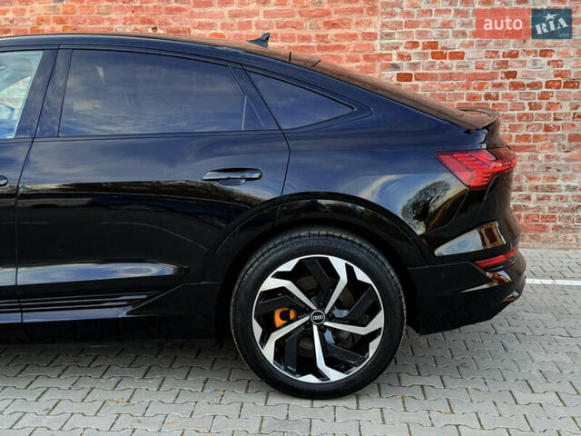 Чорний Ауді E-Tron, об'ємом двигуна 0 л та пробігом 58 тис. км за 41900 $, фото 16 на Automoto.ua