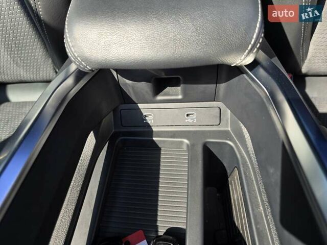 Чорний Ауді E-Tron, об'ємом двигуна 0 л та пробігом 73 тис. км за 37499 $, фото 75 на Automoto.ua