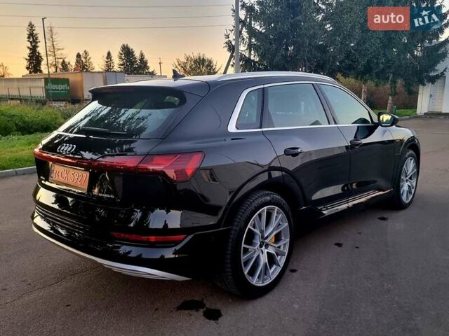 Черный Ауди E-Tron, объемом двигателя 0 л и пробегом 70 тыс. км за 32500 $, фото 5 на Automoto.ua