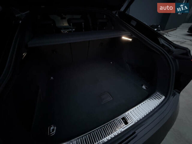 Чорний Ауді E-Tron, об'ємом двигуна 0 л та пробігом 84 тис. км за 36000 $, фото 34 на Automoto.ua