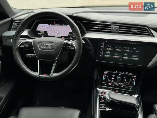 Черный Ауди E-Tron, объемом двигателя 0 л и пробегом 63 тыс. км за 44999 $, фото 39 на Automoto.ua