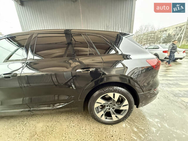 Черный Ауди E-Tron, объемом двигателя 0 л и пробегом 150 тыс. км за 27500 $, фото 17 на Automoto.ua