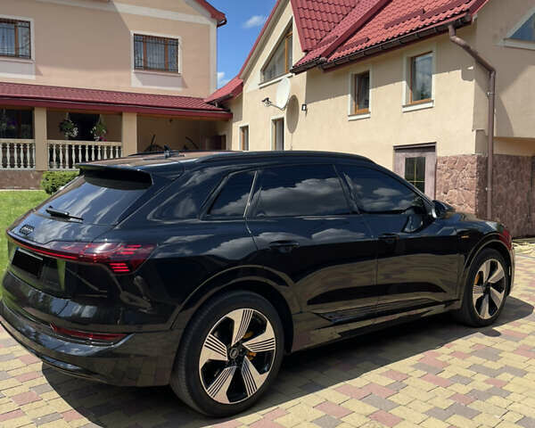 Черный Ауди E-Tron, объемом двигателя 0 л и пробегом 32 тыс. км за 36000 $, фото 5 на Automoto.ua