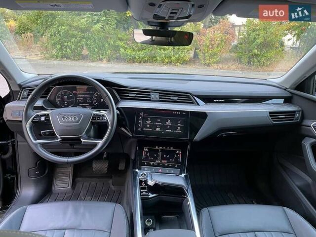 Ауди E-Tron 2021 в Киеве на Automoto.ua Черный Ауди E-Tron, объемом двигателя 0 л и пробегом 28 тыс. км за 38000 $, фото 51 на Automoto.ua