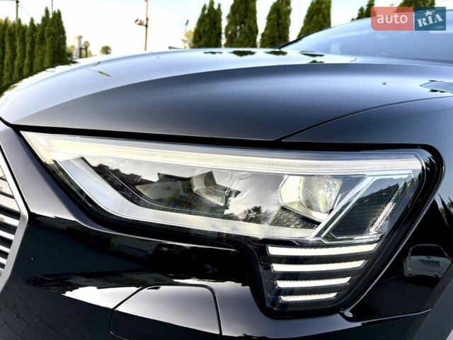 Черный Ауди E-Tron, объемом двигателя 0 л и пробегом 82 тыс. км за 37777 $, фото 7 на Automoto.ua