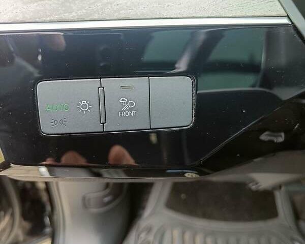 Черный Ауди E-Tron, объемом двигателя 0 л и пробегом 147 тыс. км за 29999 $, фото 33 на Automoto.ua