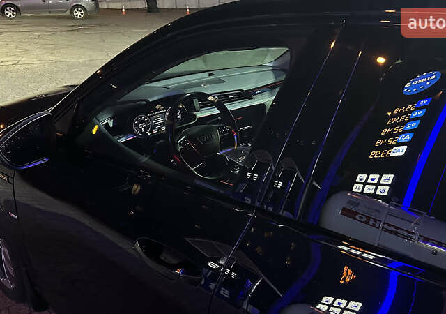 Черный Ауди E-Tron, объемом двигателя 0 л и пробегом 90 тыс. км за 37999 $, фото 16 на Automoto.ua