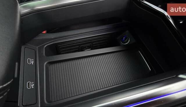 Черный Ауди E-Tron, объемом двигателя 0 л и пробегом 54 тыс. км за 43500 $, фото 117 на Automoto.ua