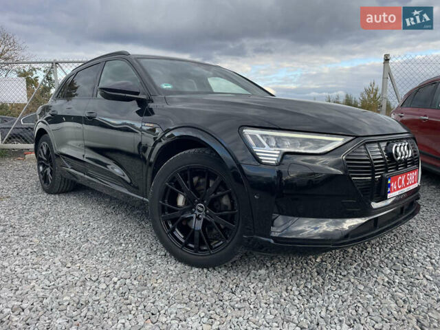 Чорний Ауді E-Tron, об'ємом двигуна 0 л та пробігом 70 тис. км за 39999 $, фото 7 на Automoto.ua