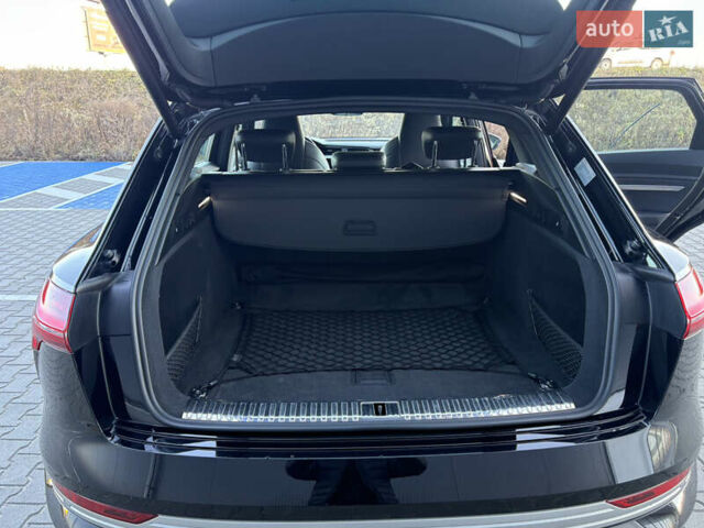 Чорний Ауді E-Tron, об'ємом двигуна 0 л та пробігом 95 тис. км за 36599 $, фото 75 на Automoto.ua