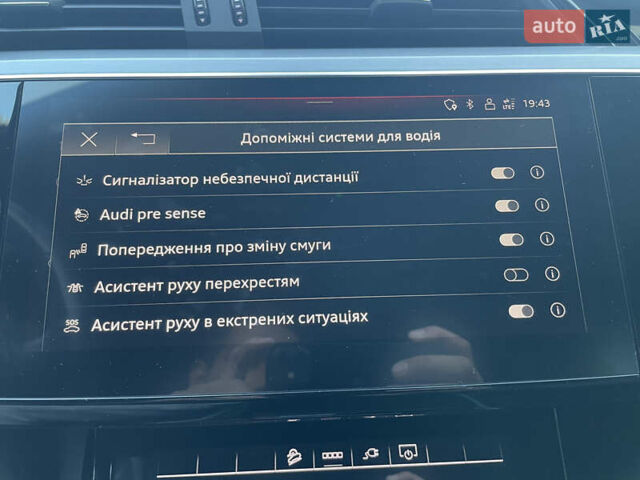 Чорний Ауді E-Tron, об'ємом двигуна 0 л та пробігом 35 тис. км за 40950 $, фото 35 на Automoto.ua