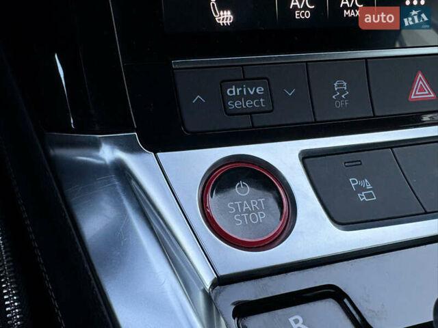 Чорний Ауді E-Tron, об'ємом двигуна 0 л та пробігом 95 тис. км за 36599 $, фото 95 на Automoto.ua
