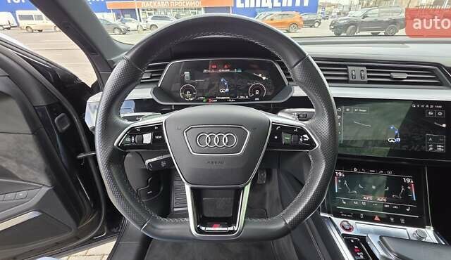 Черный Ауди E-Tron, объемом двигателя 0 л и пробегом 54 тыс. км за 43500 $, фото 96 на Automoto.ua