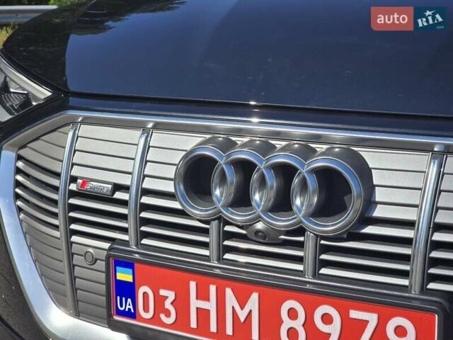 Чорний Ауді E-Tron, об'ємом двигуна 0 л та пробігом 73 тис. км за 37499 $, фото 12 на Automoto.ua