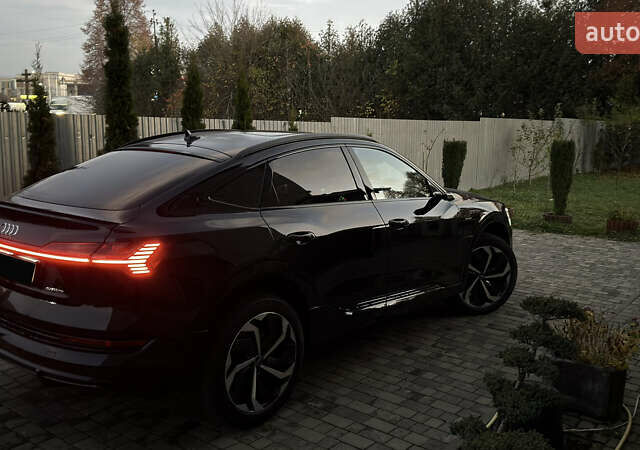 Черный Ауди E-Tron, объемом двигателя 0 л и пробегом 50 тыс. км за 44000 $, фото 54 на Automoto.ua
