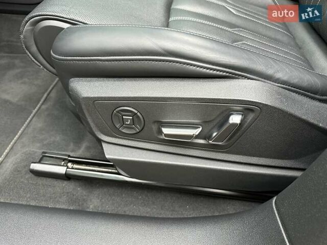 Чорний Ауді E-Tron, об'ємом двигуна 0 л та пробігом 58 тис. км за 42999 $, фото 40 на Automoto.ua