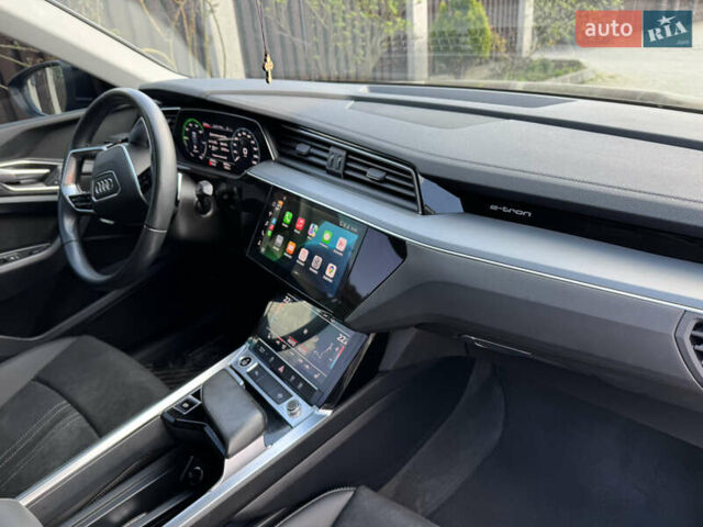 Черный Ауди E-Tron, объемом двигателя 0 л и пробегом 57 тыс. км за 29700 $, фото 56 на Automoto.ua
