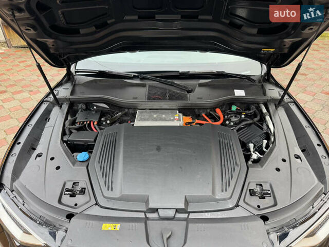 Чорний Ауді E-Tron, об'ємом двигуна 0 л та пробігом 190 тис. км за 24199 $, фото 43 на Automoto.ua
