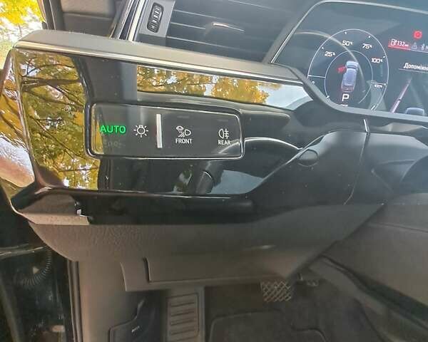 Черный Ауди E-Tron, объемом двигателя 0 л и пробегом 200 тыс. км за 27500 $, фото 73 на Automoto.ua