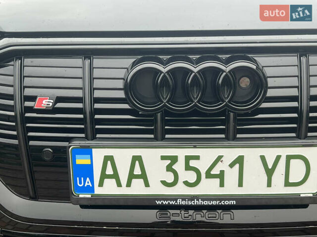 Черный Ауди E-Tron, объемом двигателя 0 л и пробегом 51 тыс. км за 47500 $, фото 10 на Automoto.ua