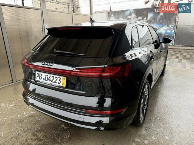 Черный Ауди E-Tron, объемом двигателя 0 л и пробегом 150 тыс. км за 27500 $, фото 10 на Automoto.ua