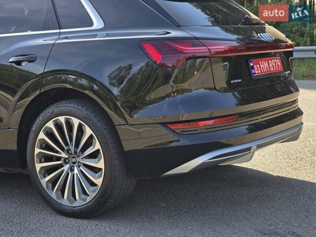 Чорний Ауді E-Tron, об'ємом двигуна 0 л та пробігом 73 тис. км за 37499 $, фото 26 на Automoto.ua