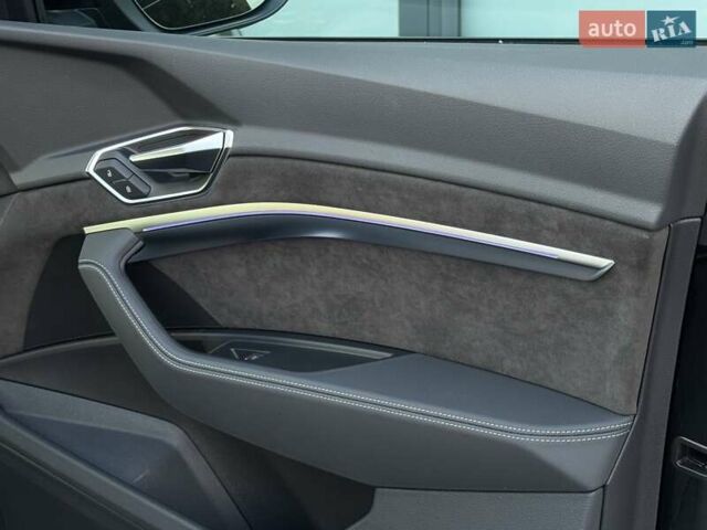 Черный Ауди E-Tron, объемом двигателя 0 л и пробегом 120 тыс. км за 29500 $, фото 64 на Automoto.ua
