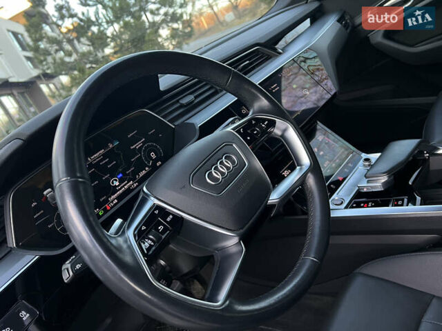 Чорний Ауді E-Tron, об'ємом двигуна 0 л та пробігом 187 тис. км за 23300 $, фото 64 на Automoto.ua