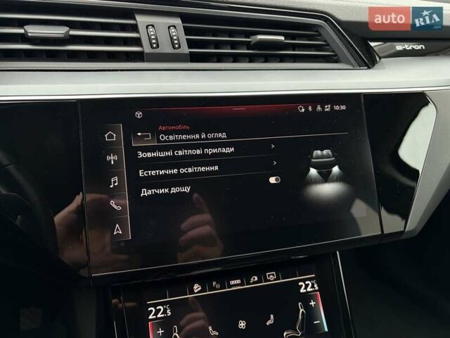 Чорний Ауді E-Tron, об'ємом двигуна 0 л та пробігом 99 тис. км за 29000 $, фото 26 на Automoto.ua
