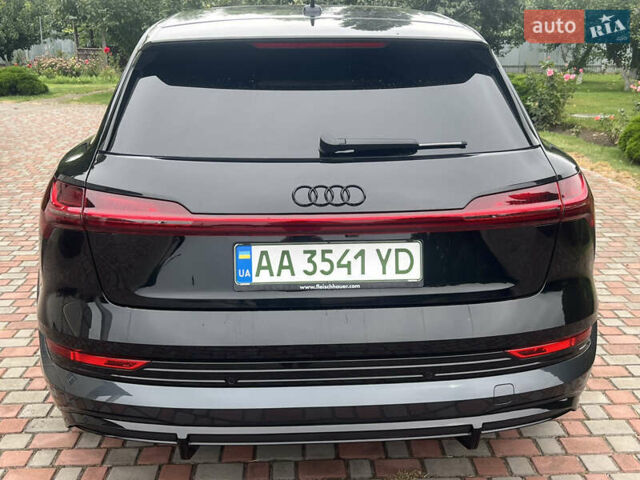 Черный Ауди E-Tron, объемом двигателя 0 л и пробегом 51 тыс. км за 47500 $, фото 7 на Automoto.ua