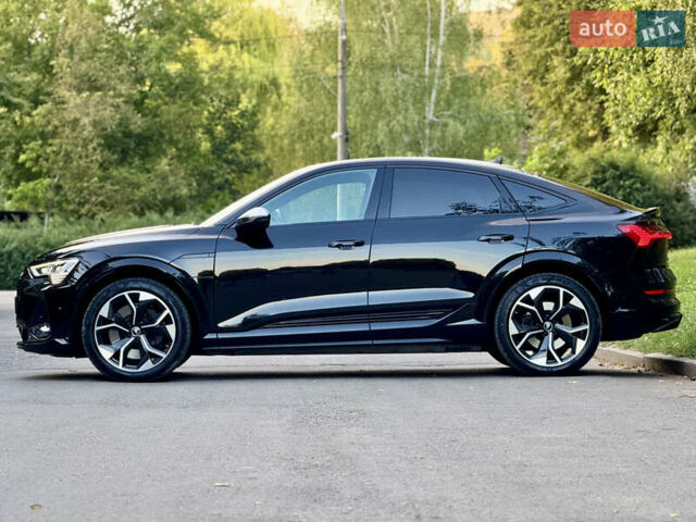 Чорний Ауді E-Tron, об'ємом двигуна 0 л та пробігом 79 тис. км за 44200 $, фото 10 на Automoto.ua