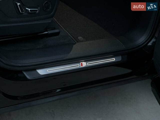 Чорний Ауді E-Tron, об'ємом двигуна 0 л та пробігом 84 тис. км за 36000 $, фото 61 на Automoto.ua