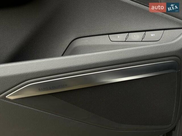 Чорний Ауді E-Tron, об'ємом двигуна 0 л та пробігом 99 тис. км за 29000 $, фото 36 на Automoto.ua