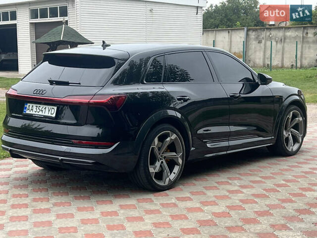 Черный Ауди E-Tron, объемом двигателя 0 л и пробегом 51 тыс. км за 47500 $, фото 1 на Automoto.ua