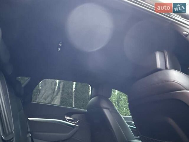 Чорний Ауді E-Tron, об'ємом двигуна 0 л та пробігом 58 тис. км за 42999 $, фото 77 на Automoto.ua