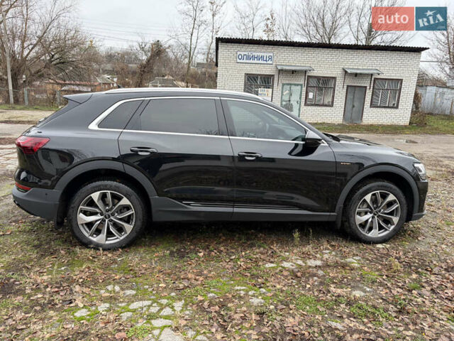 Чорний Ауді E-Tron, об'ємом двигуна 0 л та пробігом 126 тис. км за 27000 $, фото 5 на Automoto.ua