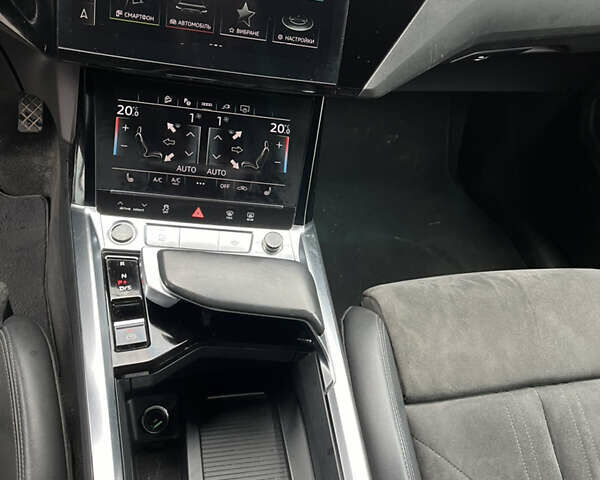 Черный Ауди E-Tron, объемом двигателя 0 л и пробегом 96 тыс. км за 34500 $, фото 10 на Automoto.ua