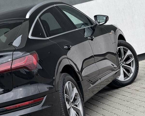Чорний Ауді E-Tron, об'ємом двигуна 0 л та пробігом 148 тис. км за 31500 $, фото 16 на Automoto.ua