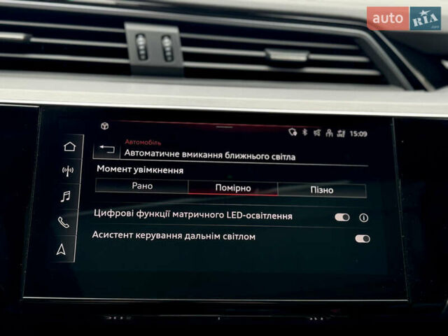 Черный Ауди E-Tron, объемом двигателя 0 л и пробегом 63 тыс. км за 44999 $, фото 60 на Automoto.ua