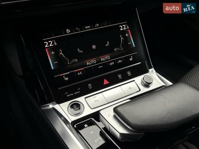 Чорний Ауді E-Tron, об'ємом двигуна 0 л та пробігом 99 тис. км за 29000 $, фото 32 на Automoto.ua