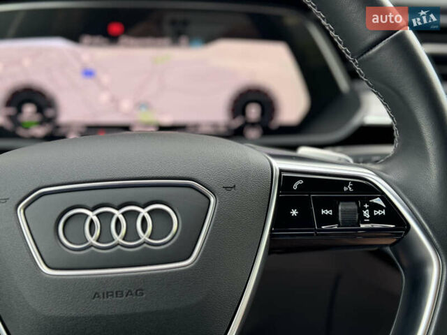 Черный Ауди E-Tron, объемом двигателя 0 л и пробегом 73 тыс. км за 44300 $, фото 33 на Automoto.ua