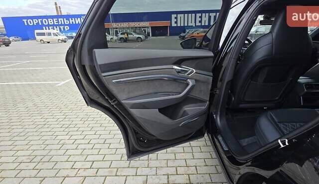 Черный Ауди E-Tron, объемом двигателя 0 л и пробегом 54 тыс. км за 43500 $, фото 73 на Automoto.ua