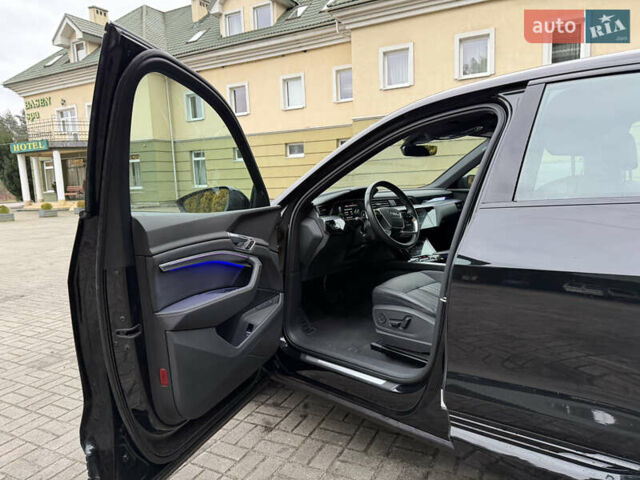 Чорний Ауді E-Tron, об'ємом двигуна 0 л та пробігом 54 тис. км за 37990 $, фото 12 на Automoto.ua